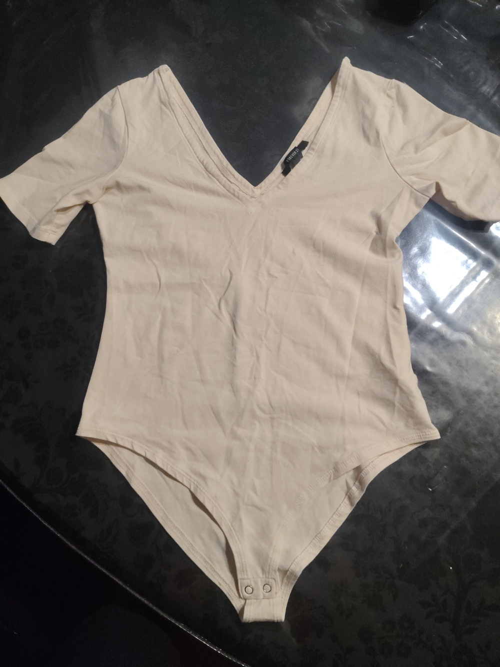 Forever 21 V-Neck Short Sleeve Bodysuit - Cream